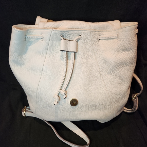 Leather G.I.L.I. Convertible backpack - Picture 3 of 6